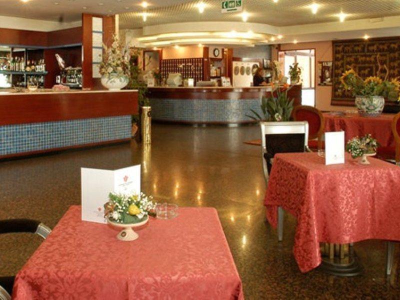 Отель Thp Bologna Картерия-ди-Сесто-Растиньяно Экстерьер фото